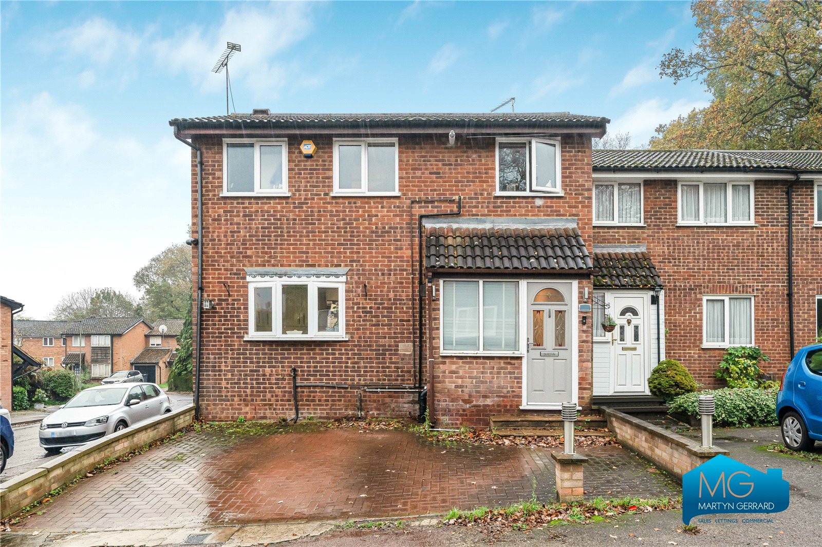 Marshalls Close, New Southgate, London, N11+  - Martyn Gerrard
