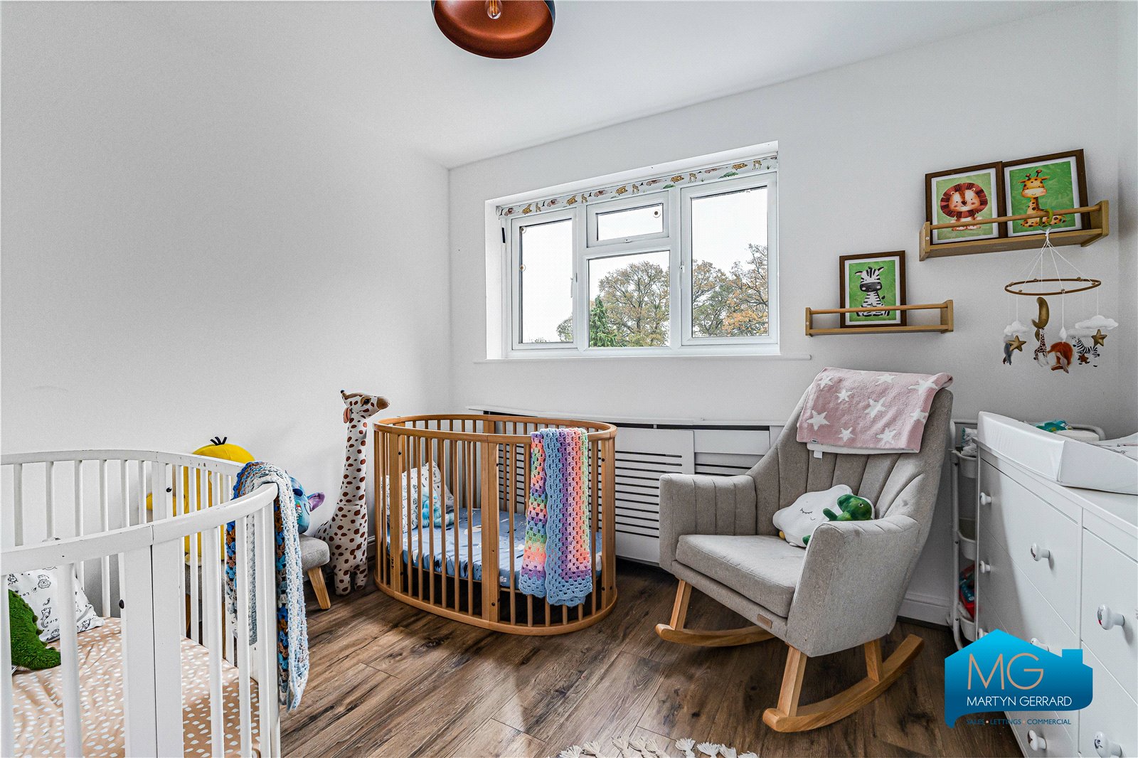 3 bedroom End of Terrace House to rent - Martyn Gerrard