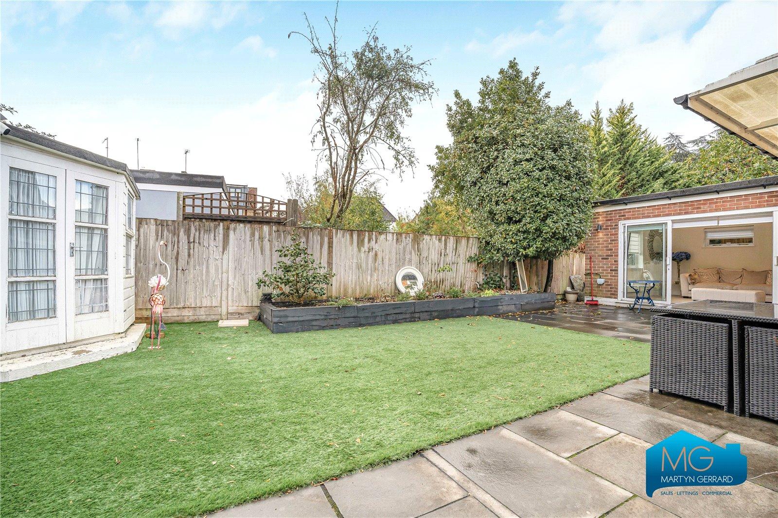 4 bedroom Semi-Detached House to rent - Martyn Gerrard