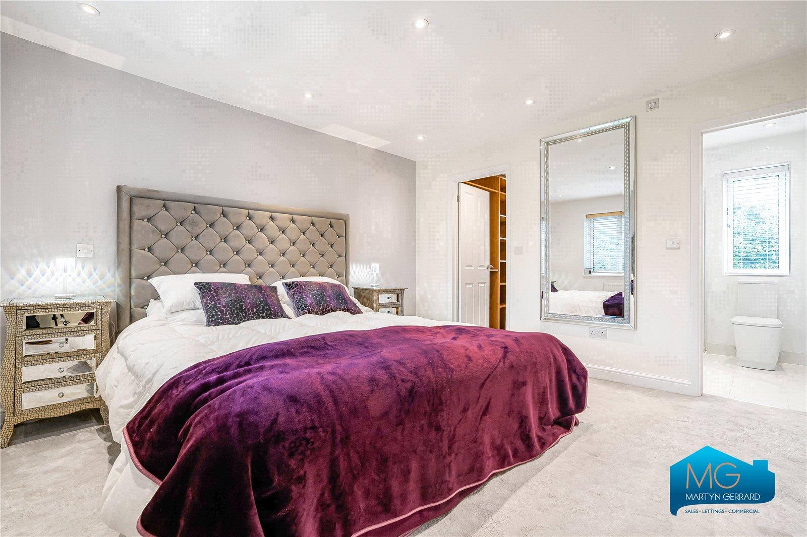 4 bedroom Semi-Detached House to rent - Martyn Gerrard