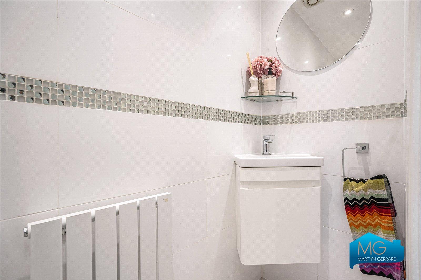 4 bedroom Semi-Detached House to rent - Martyn Gerrard