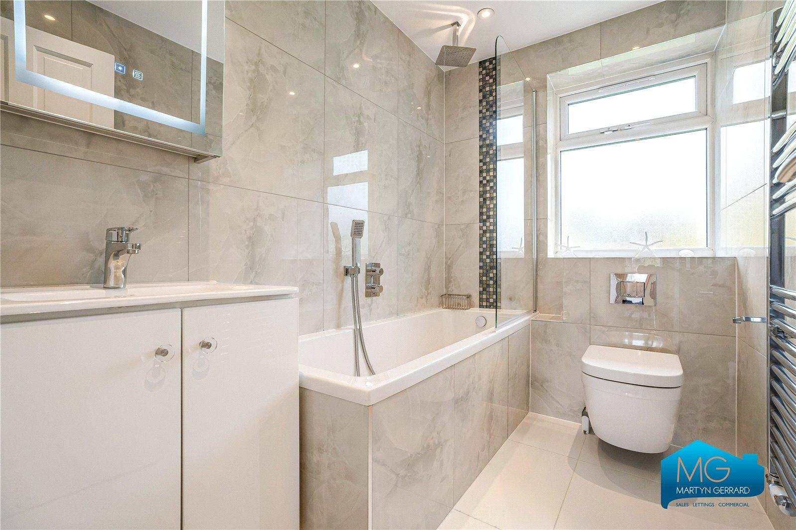 4 bedroom Semi-Detached House to rent - Martyn Gerrard