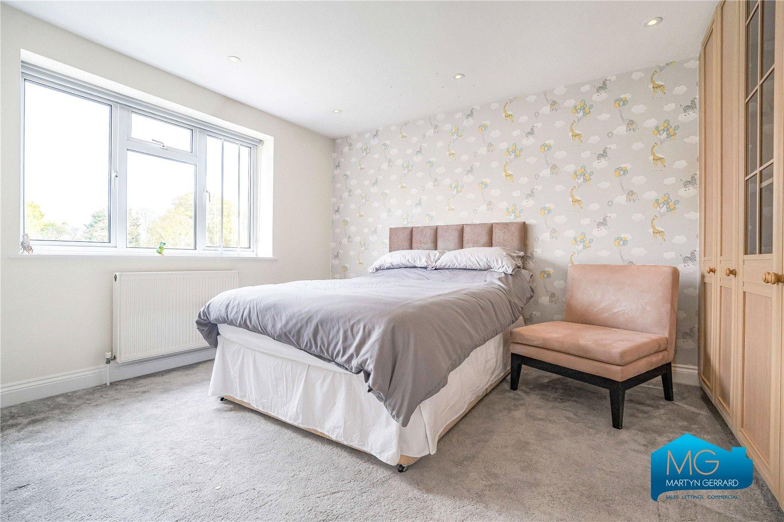 4 bedroom Semi-Detached House to rent - Martyn Gerrard