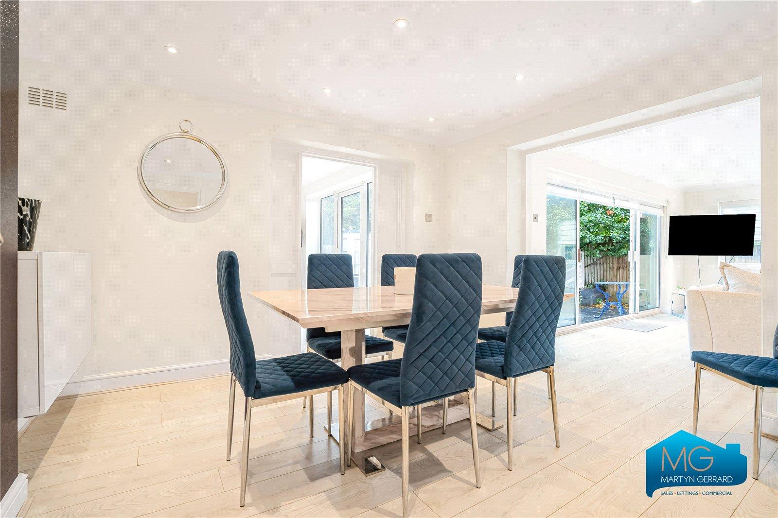 4 bedroom Semi-Detached House to rent - Martyn Gerrard
