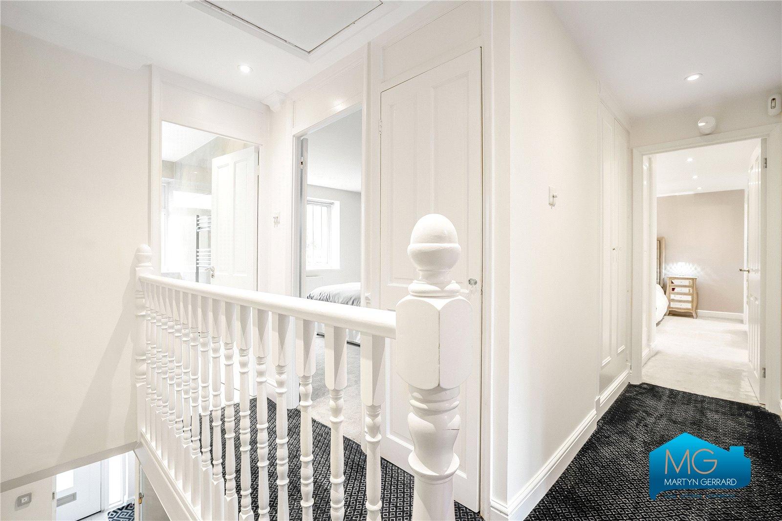 4 bedroom Semi-Detached House to rent - Martyn Gerrard
