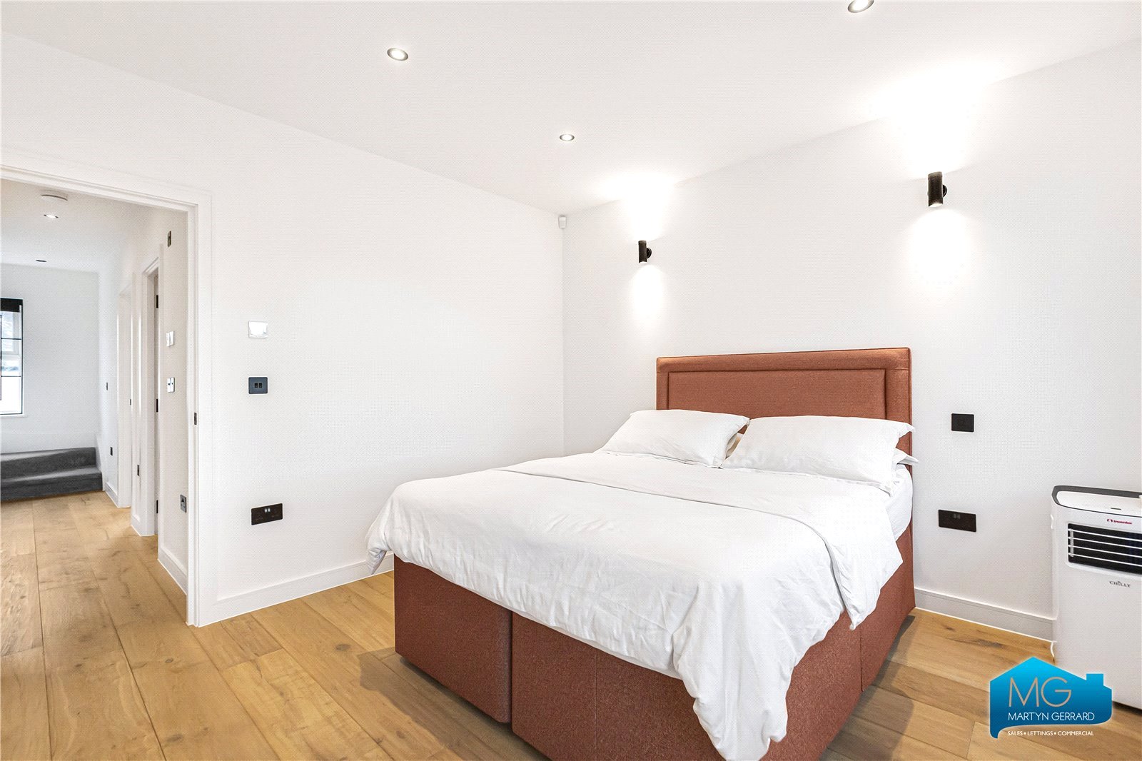 3 bedroom End of Terrace House to rent - Martyn Gerrard