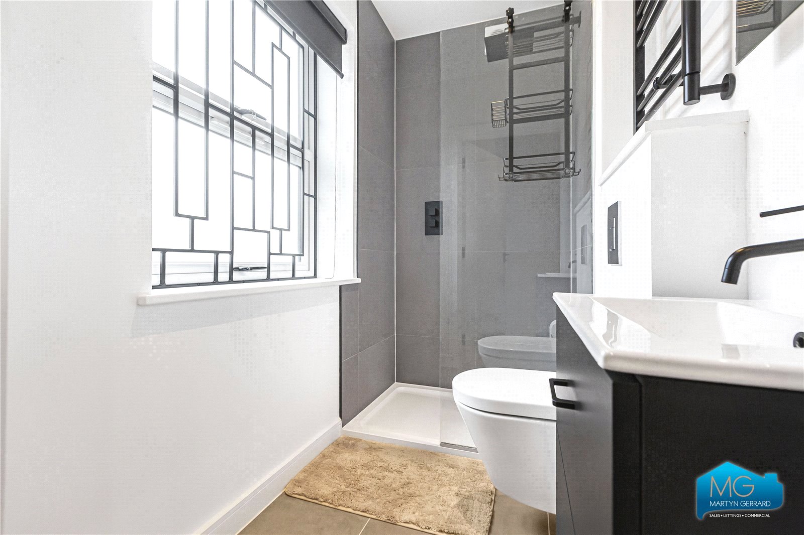 3 bedroom End of Terrace House to rent - Martyn Gerrard