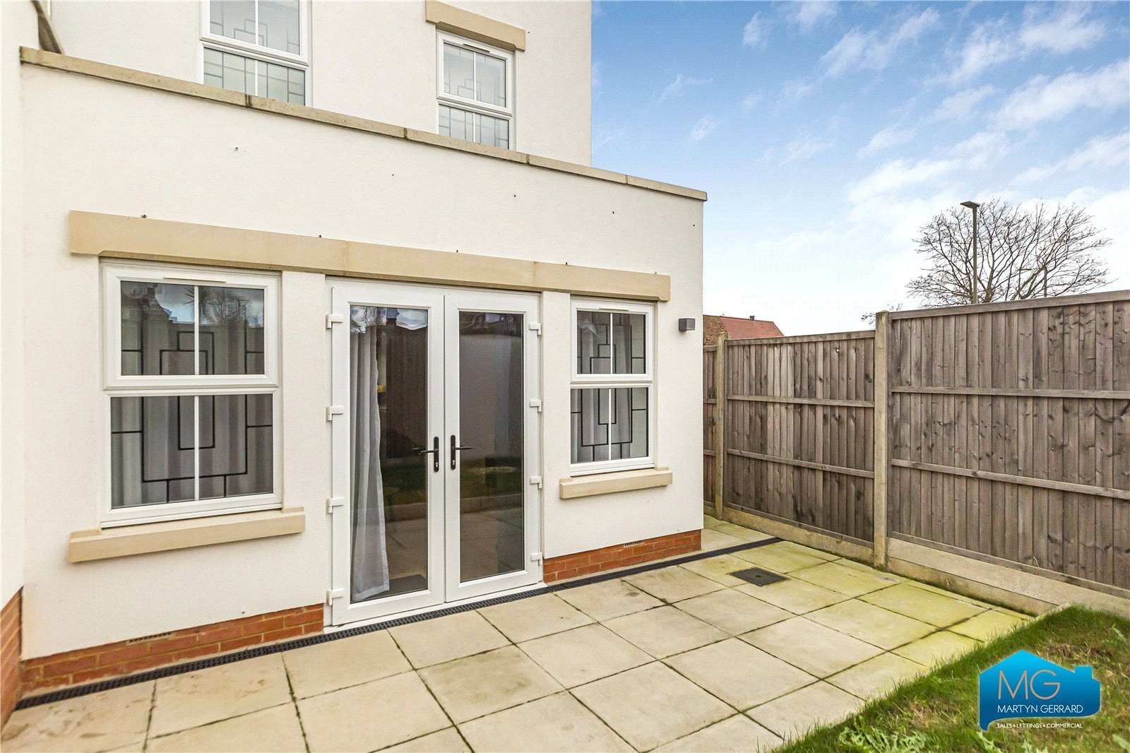 3 bedroom End of Terrace House to rent - Martyn Gerrard