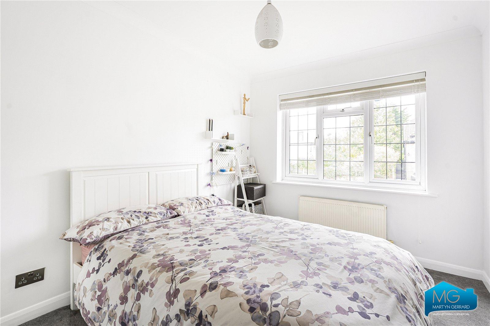 4 bedroom Semi-Detached House to rent - Martyn Gerrard