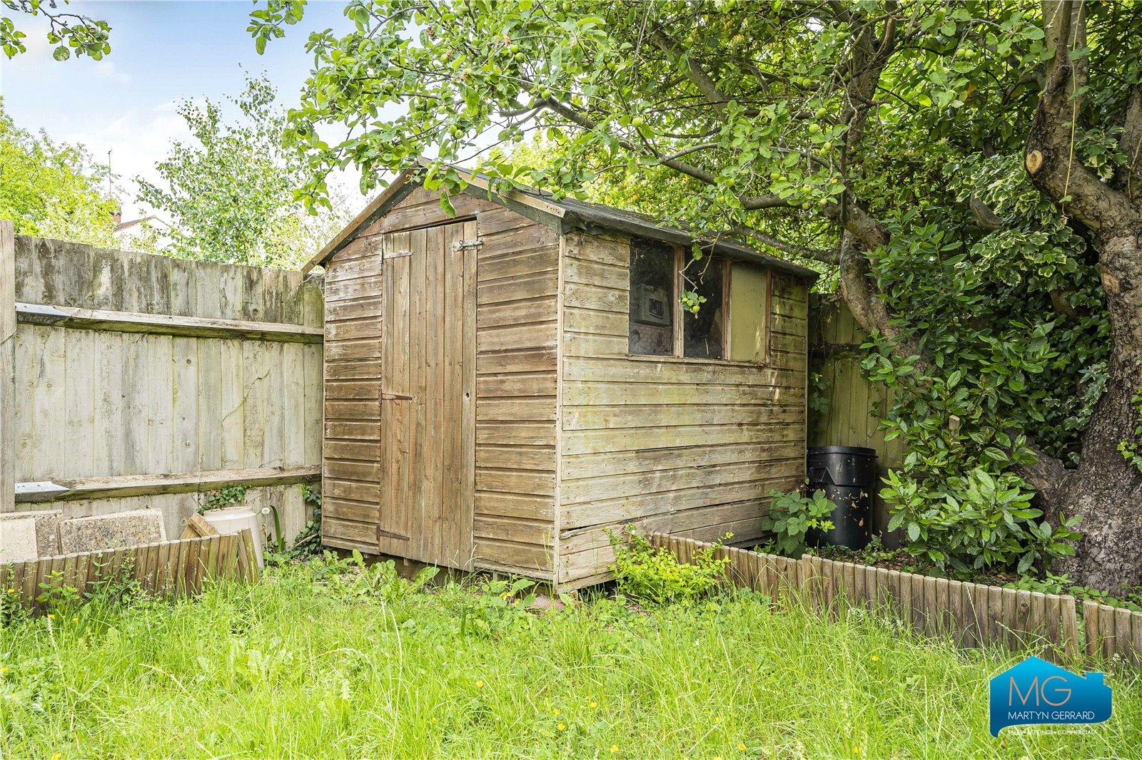 4 bedroom Semi-Detached House to rent - Martyn Gerrard