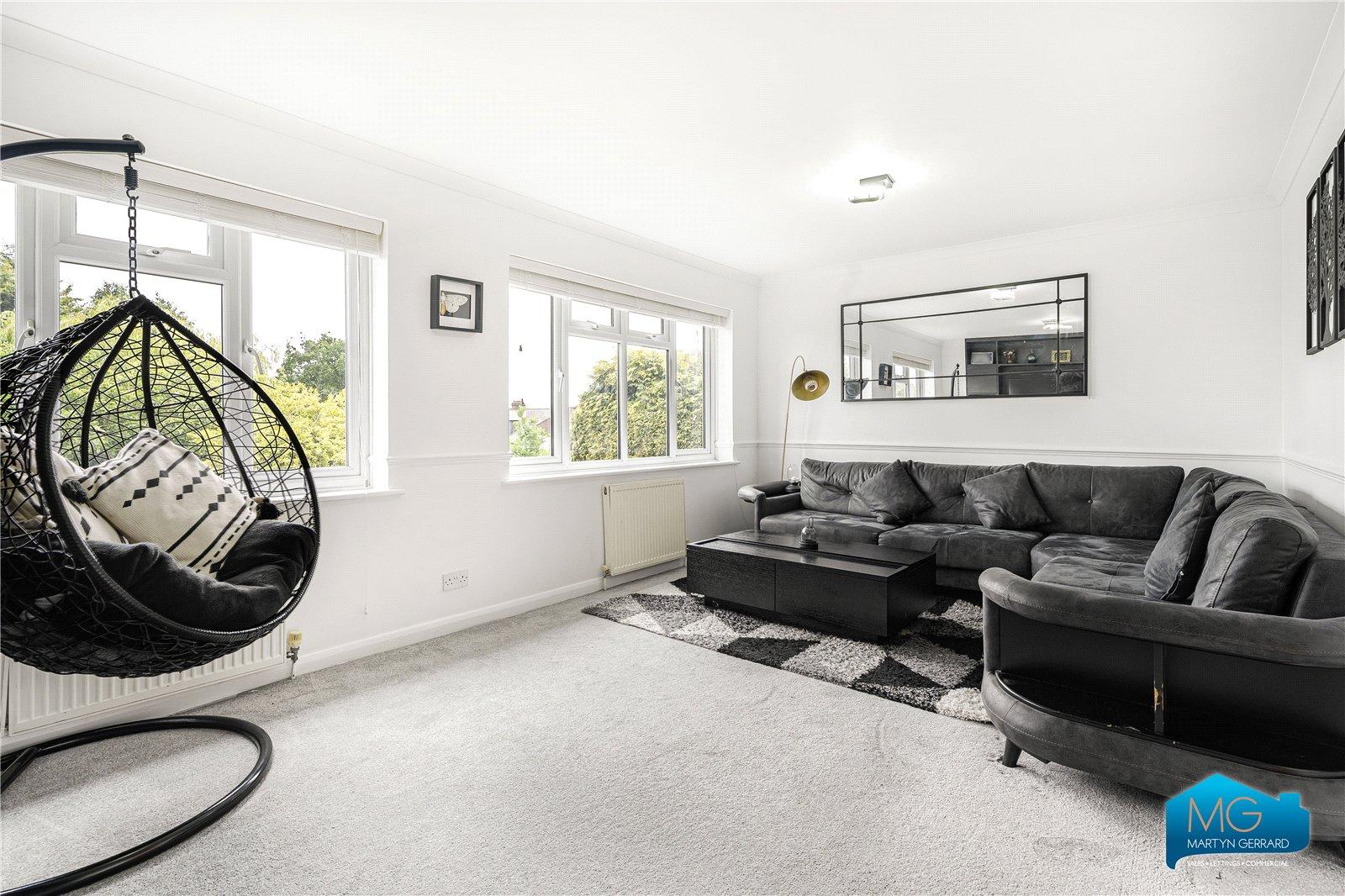 4 bedroom Semi-Detached House to rent - Martyn Gerrard