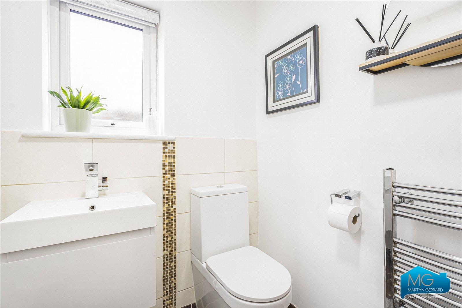 4 bedroom Semi-Detached House to rent - Martyn Gerrard