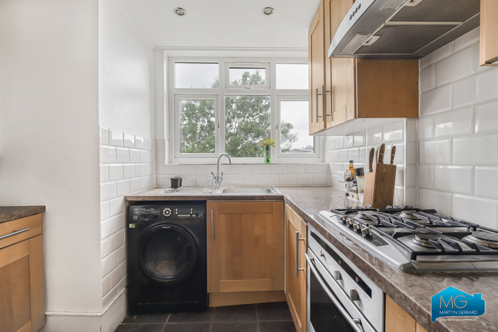 2 bedroom Apartment to rent - Martyn Gerrard