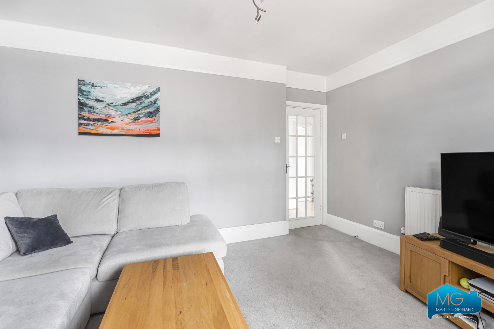 2 bedroom Apartment to rent - Martyn Gerrard