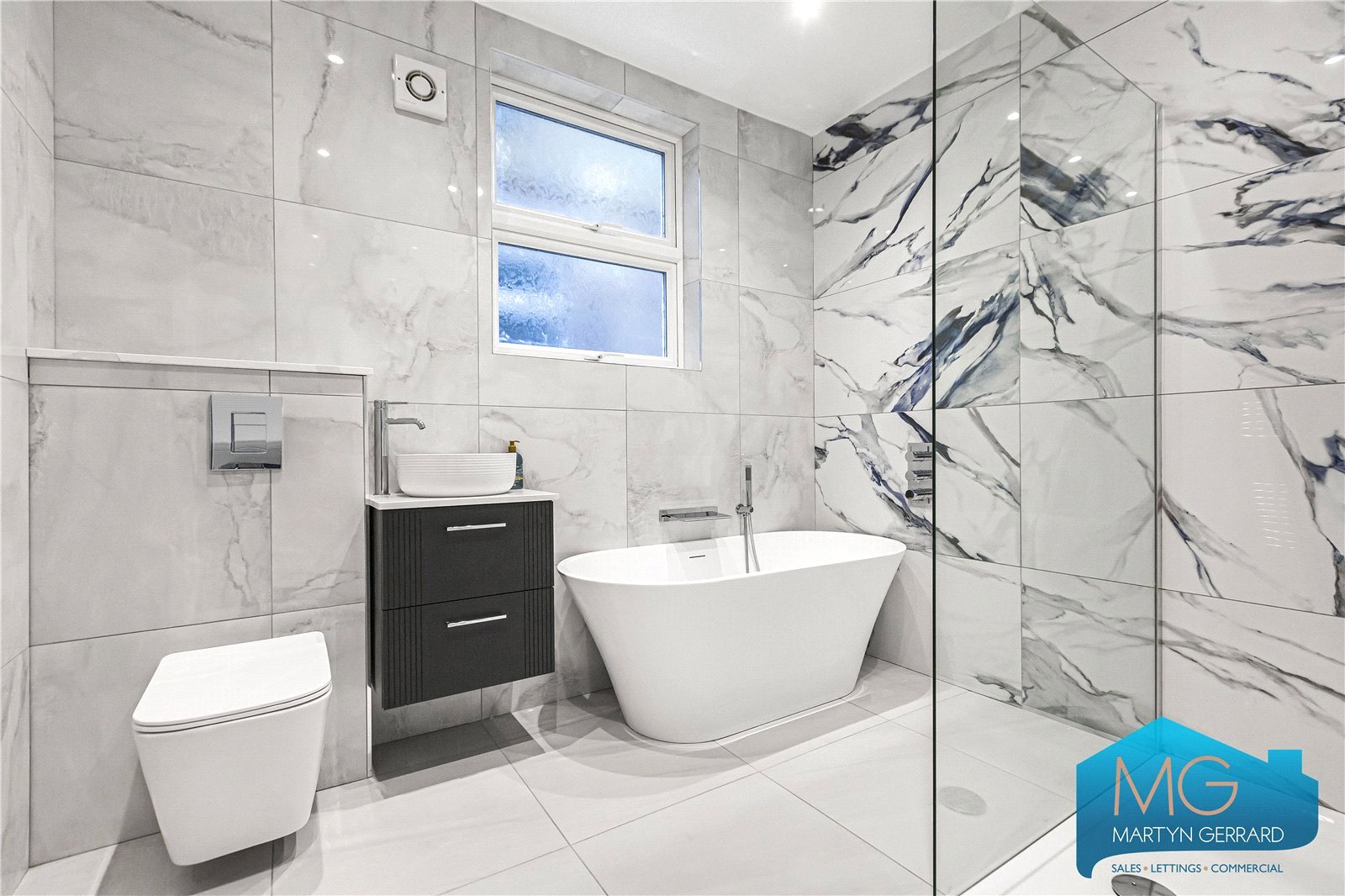 5 bedroom Semi-Detached House to rent - Martyn Gerrard