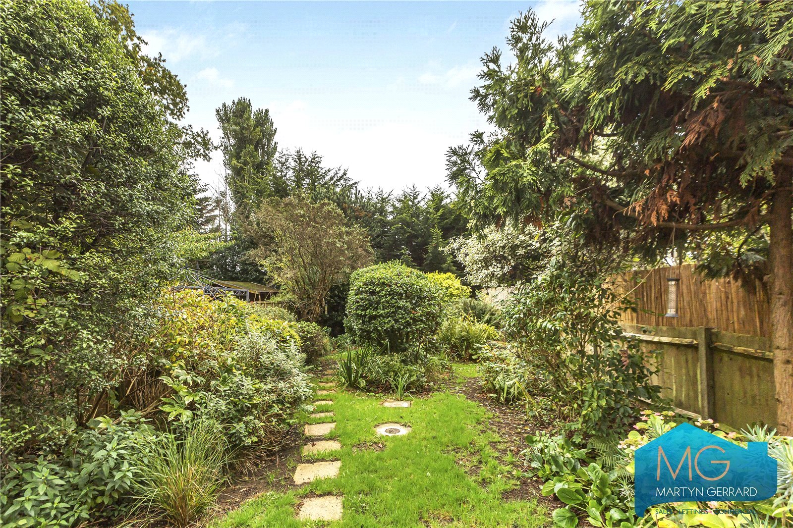 5 bedroom Semi-Detached House to rent - Martyn Gerrard