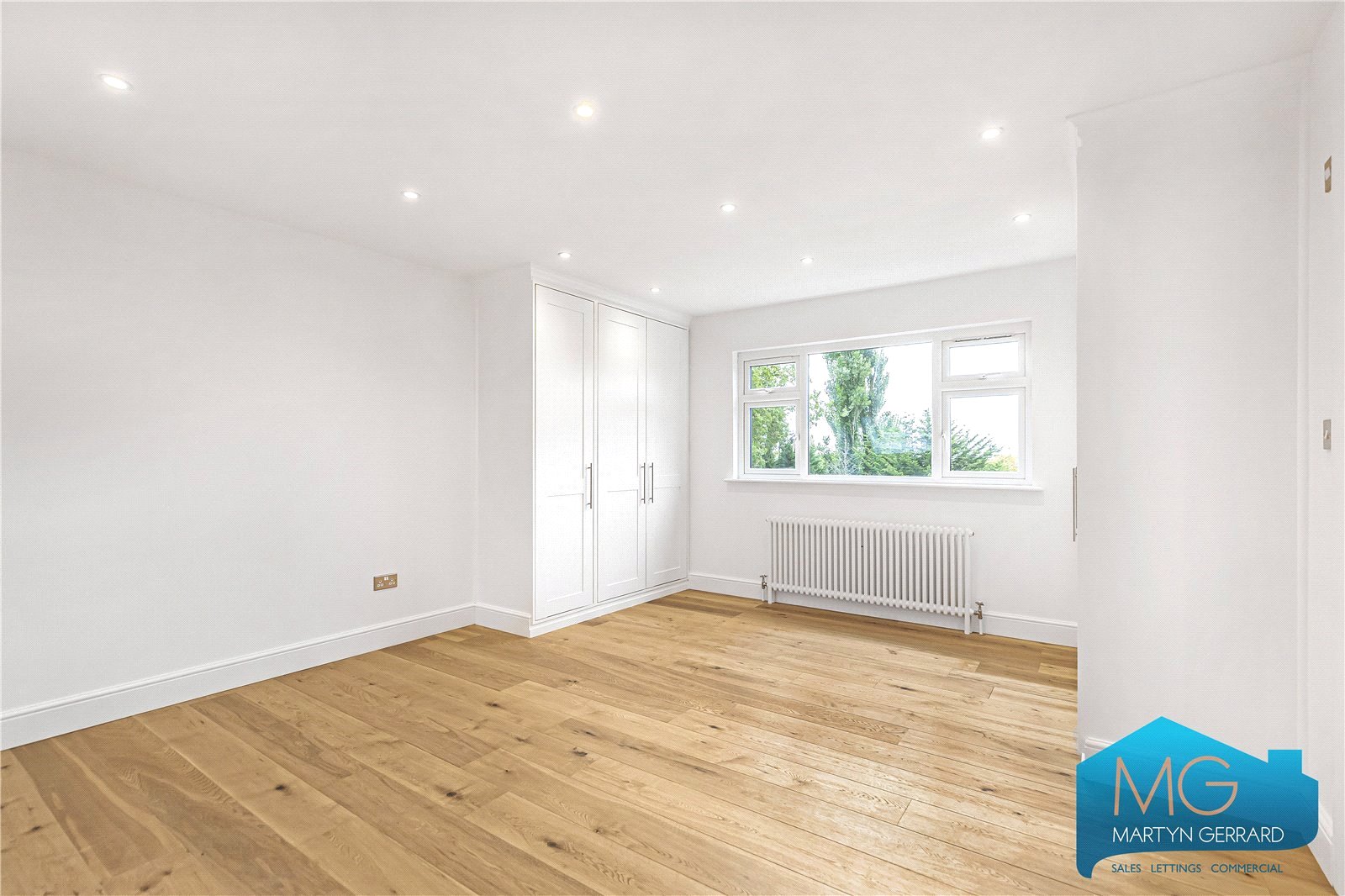 5 bedroom Semi-Detached House to rent - Martyn Gerrard
