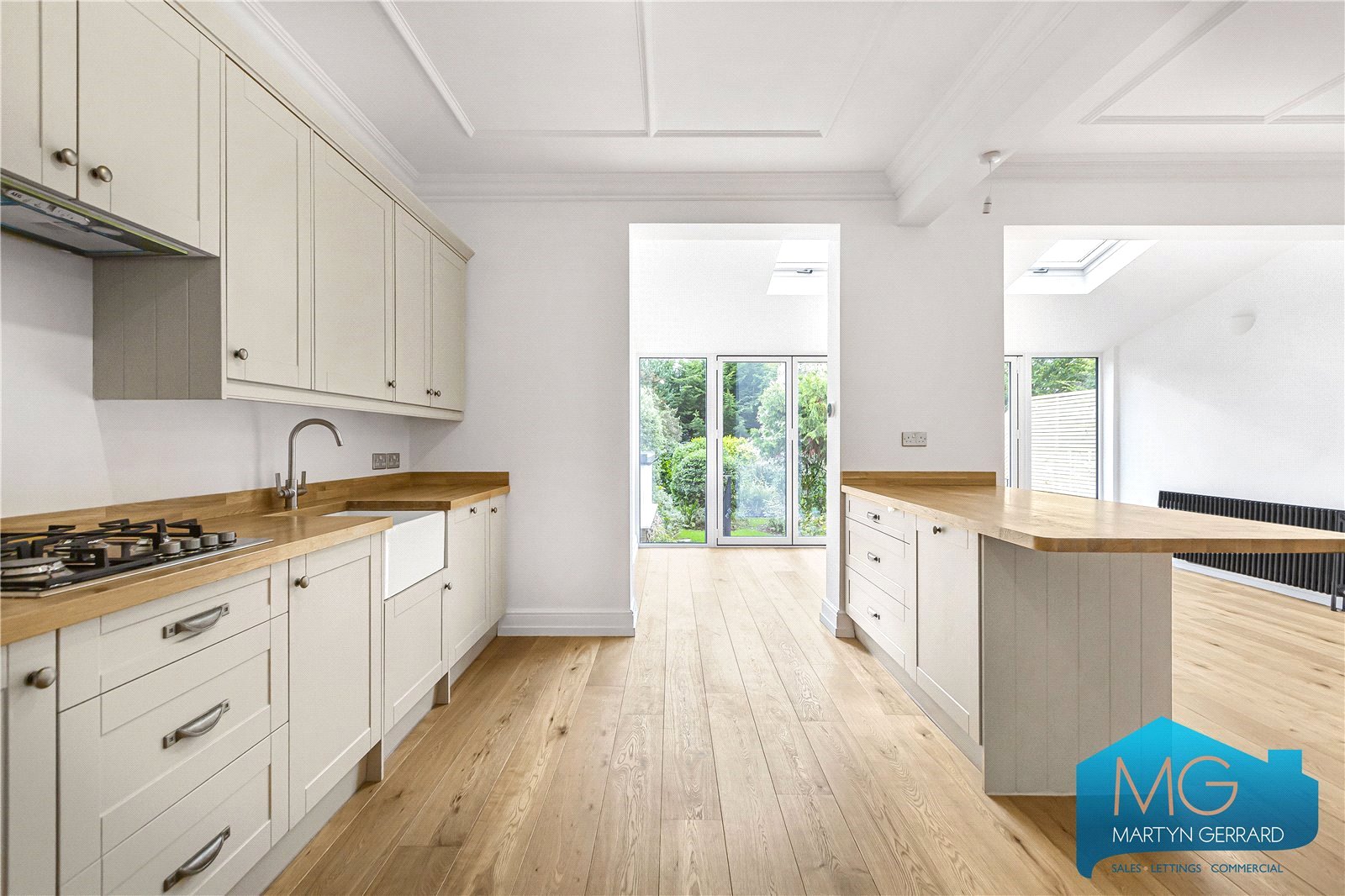 5 bedroom Semi-Detached House to rent - Martyn Gerrard