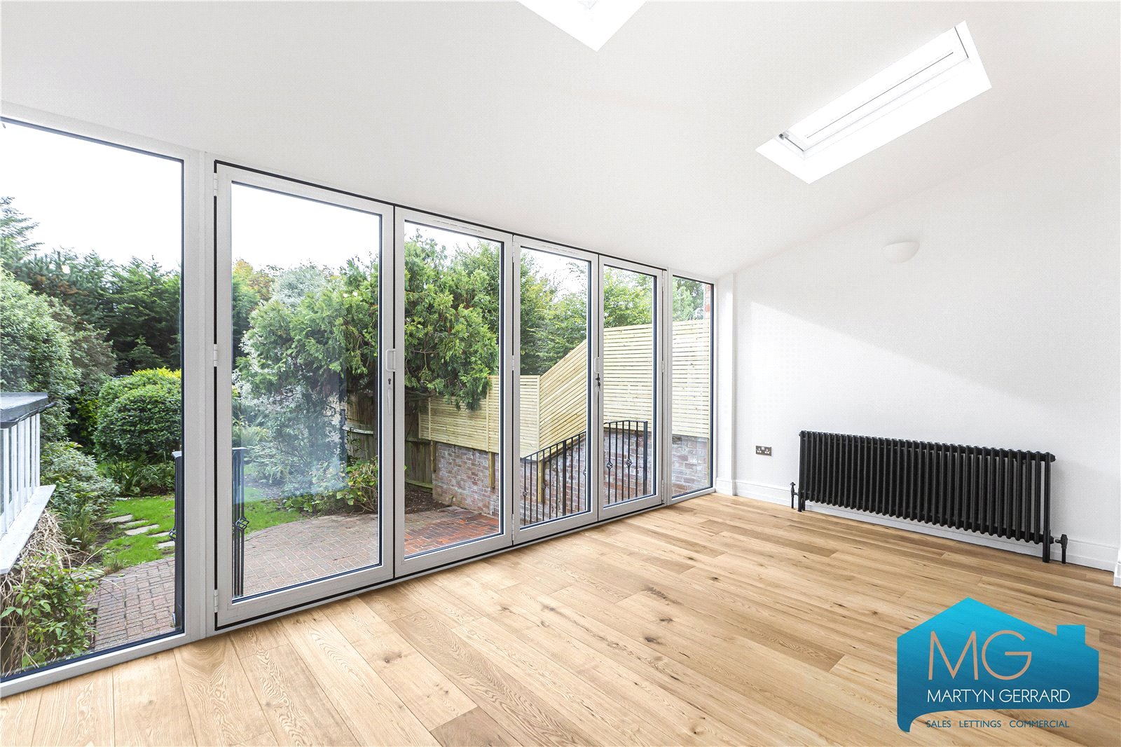 5 bedroom Semi-Detached House to rent - Martyn Gerrard