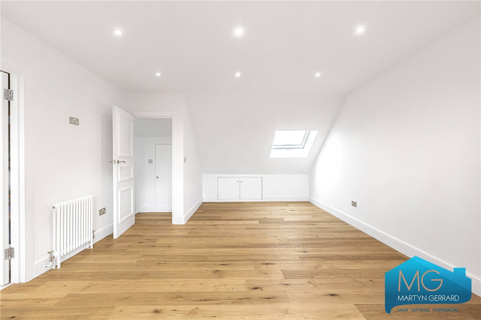 5 bedroom Semi-Detached House to rent - Martyn Gerrard