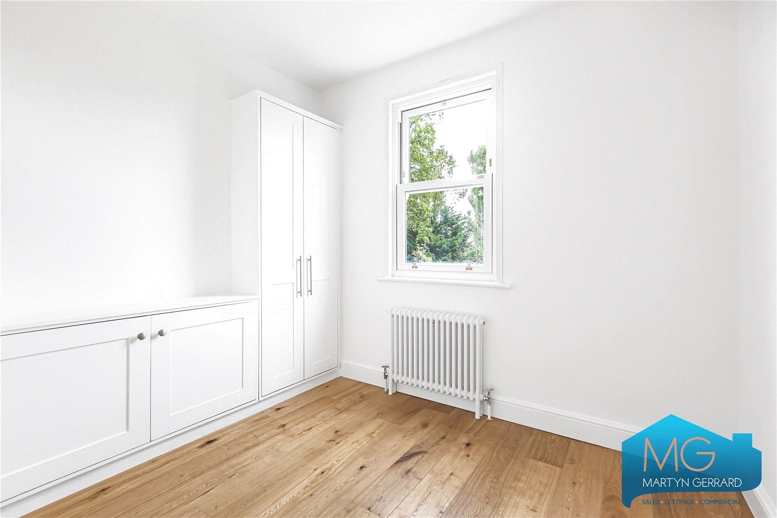 5 bedroom Semi-Detached House to rent - Martyn Gerrard