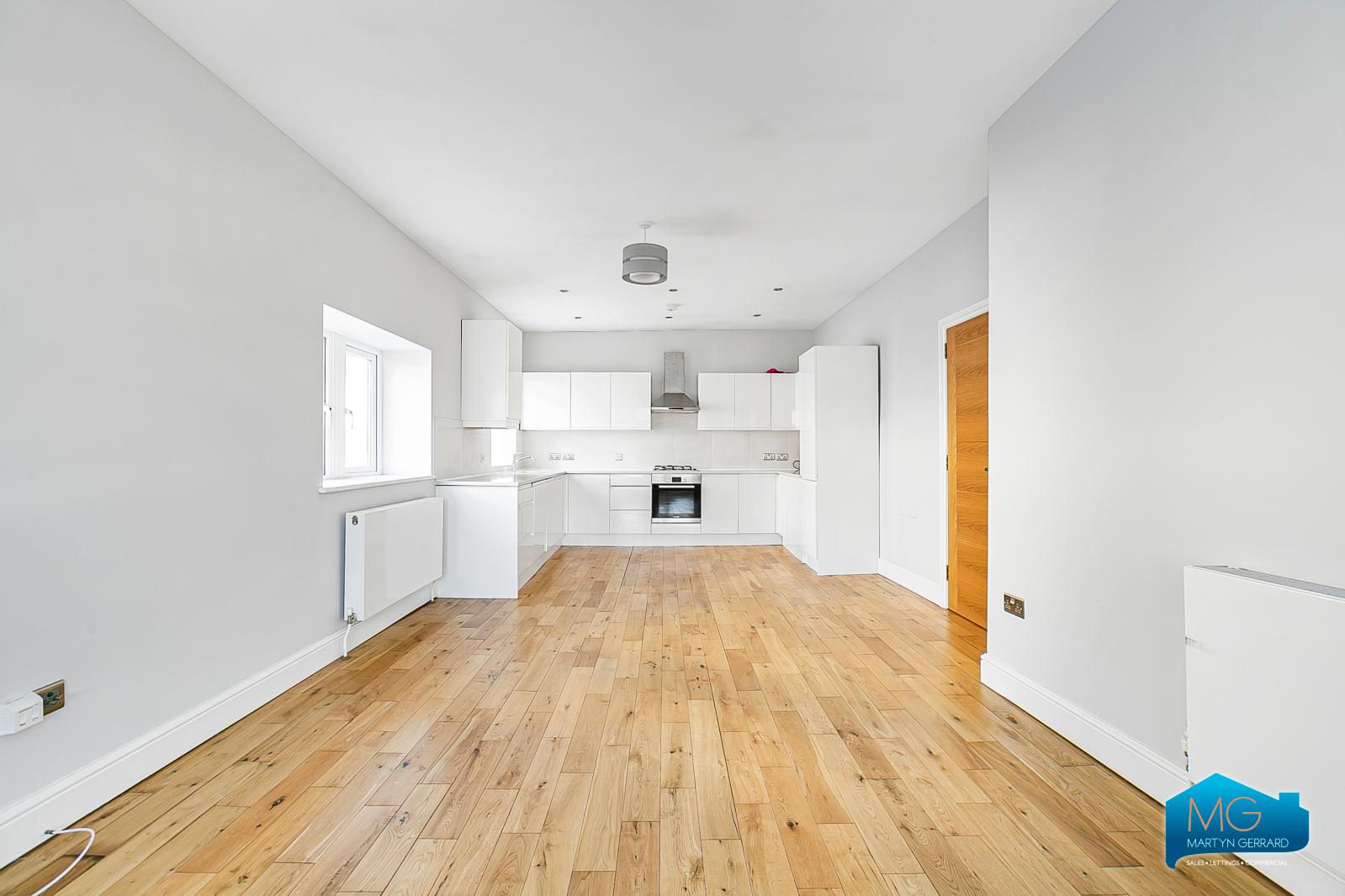 2 bedroom Apartment to rent - Martyn Gerrard