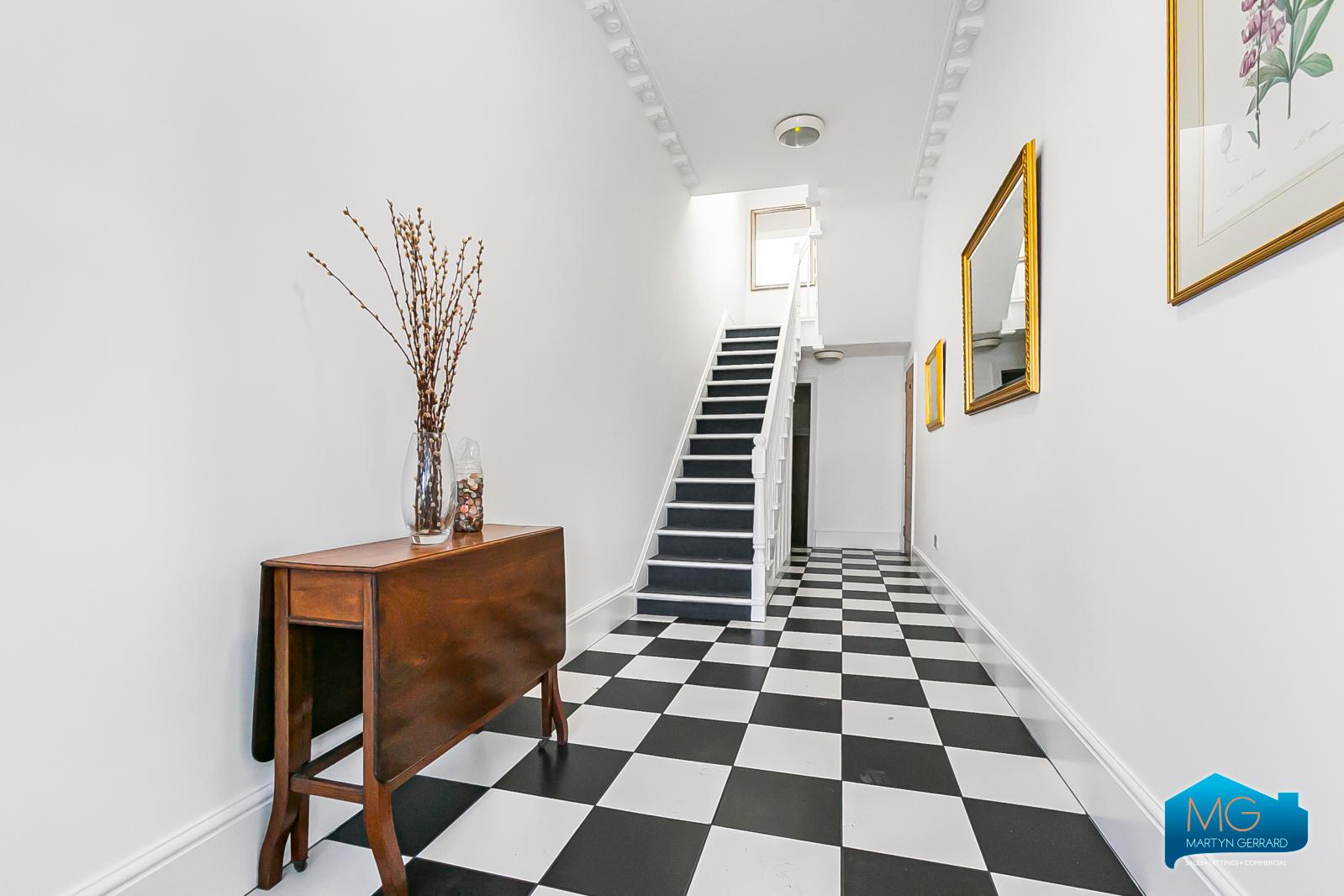2 bedroom Apartment to rent - Martyn Gerrard