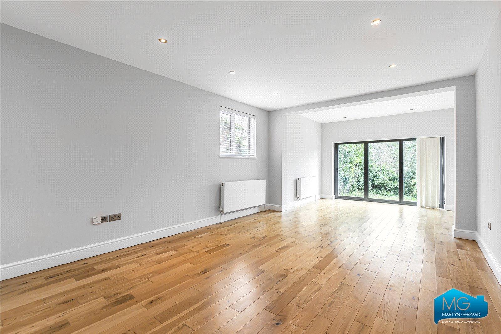 1 bedroom Ground Floor Flat to rent - Martyn Gerrard