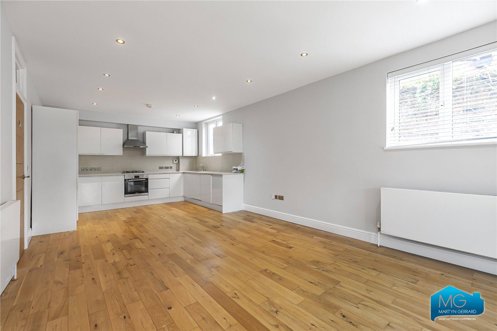 1 bedroom Ground Floor Flat to rent - Martyn Gerrard