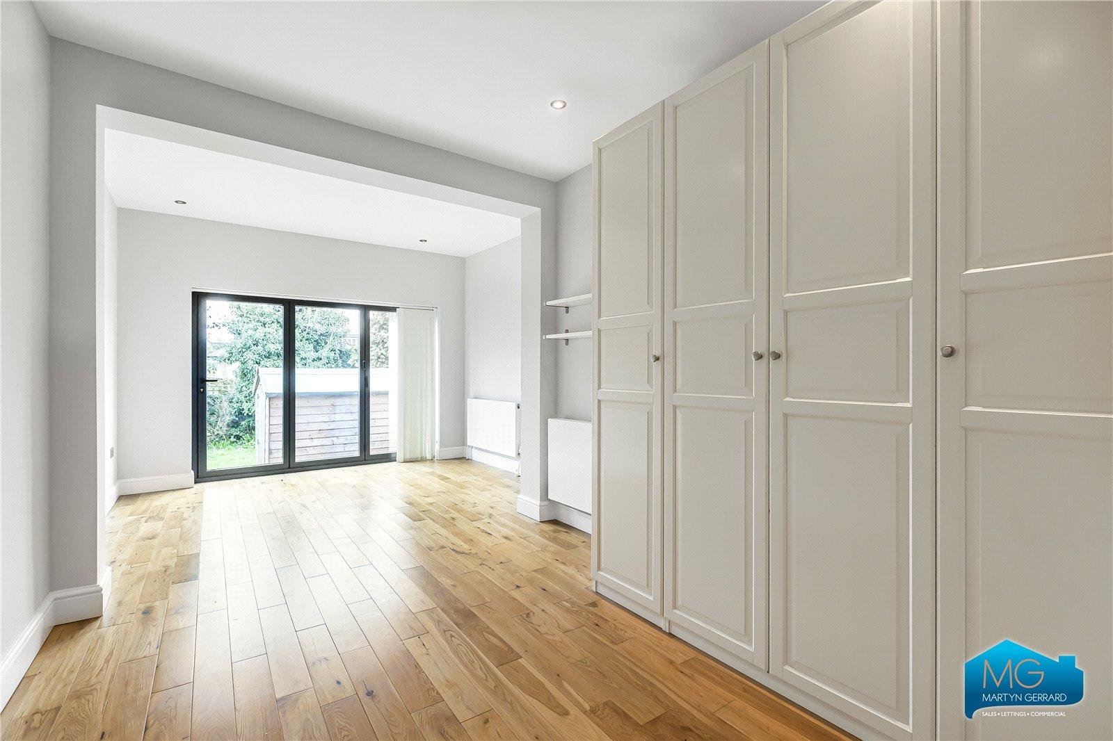 1 bedroom Ground Floor Flat to rent - Martyn Gerrard