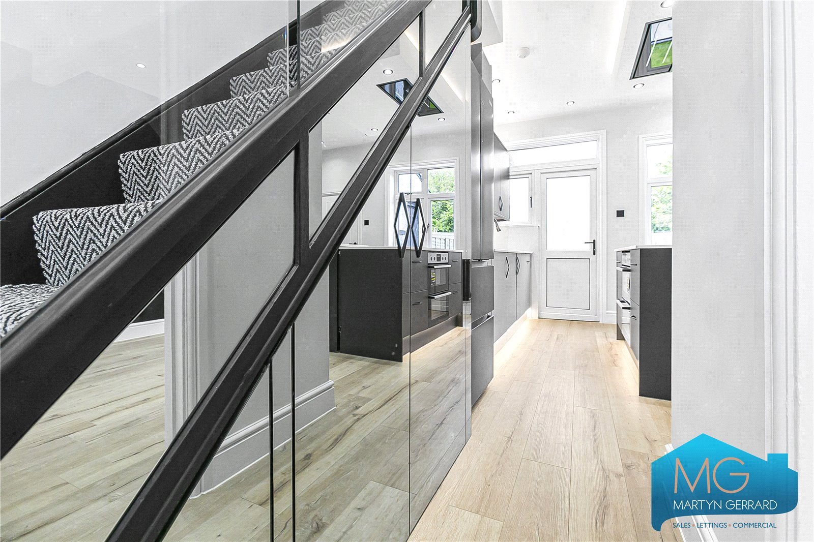 4 bedroom Terraced House to rent - Martyn Gerrard