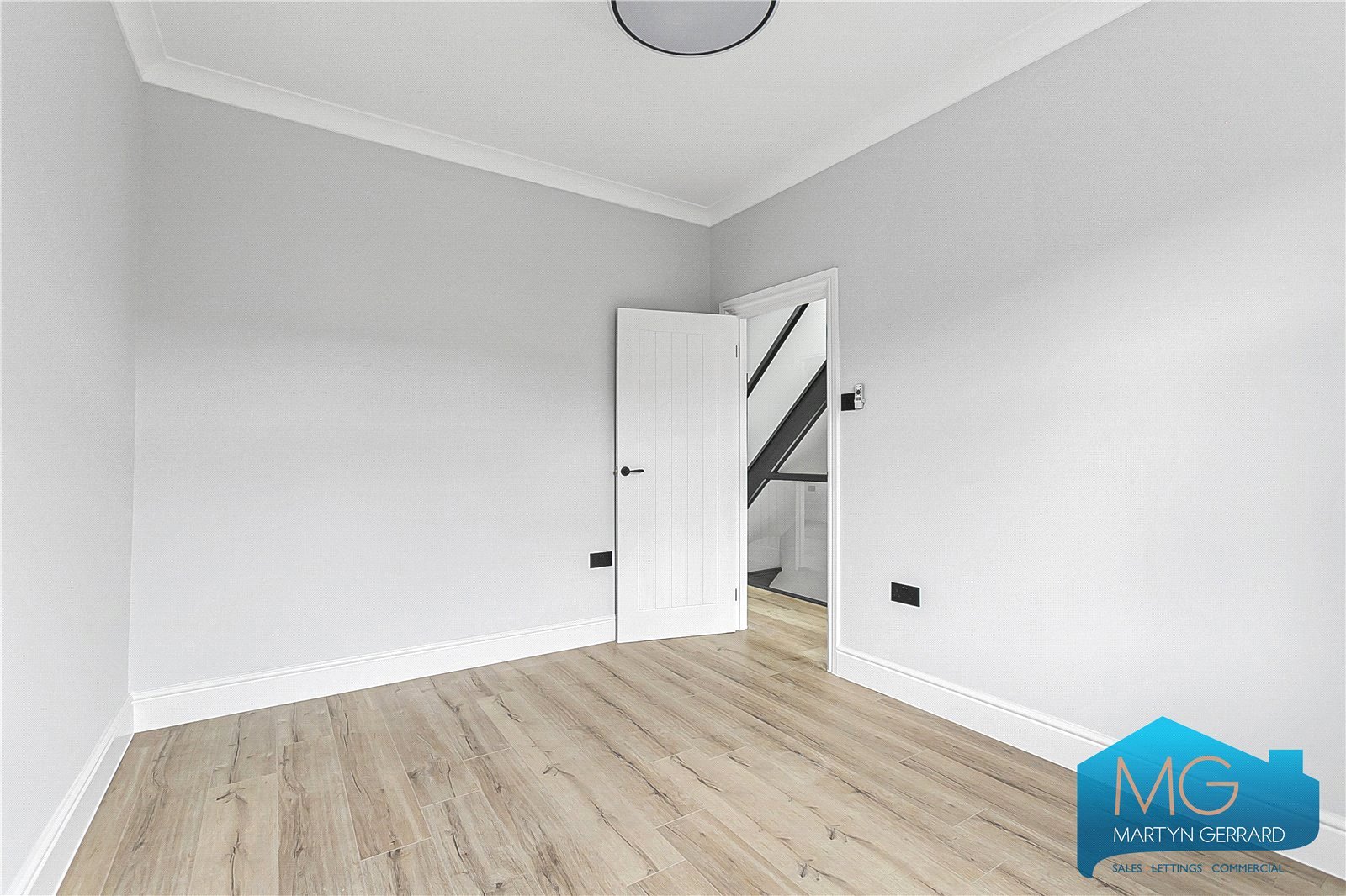 4 bedroom Terraced House to rent - Martyn Gerrard