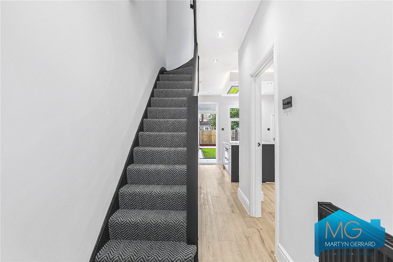 4 bedroom Terraced House to rent - Martyn Gerrard