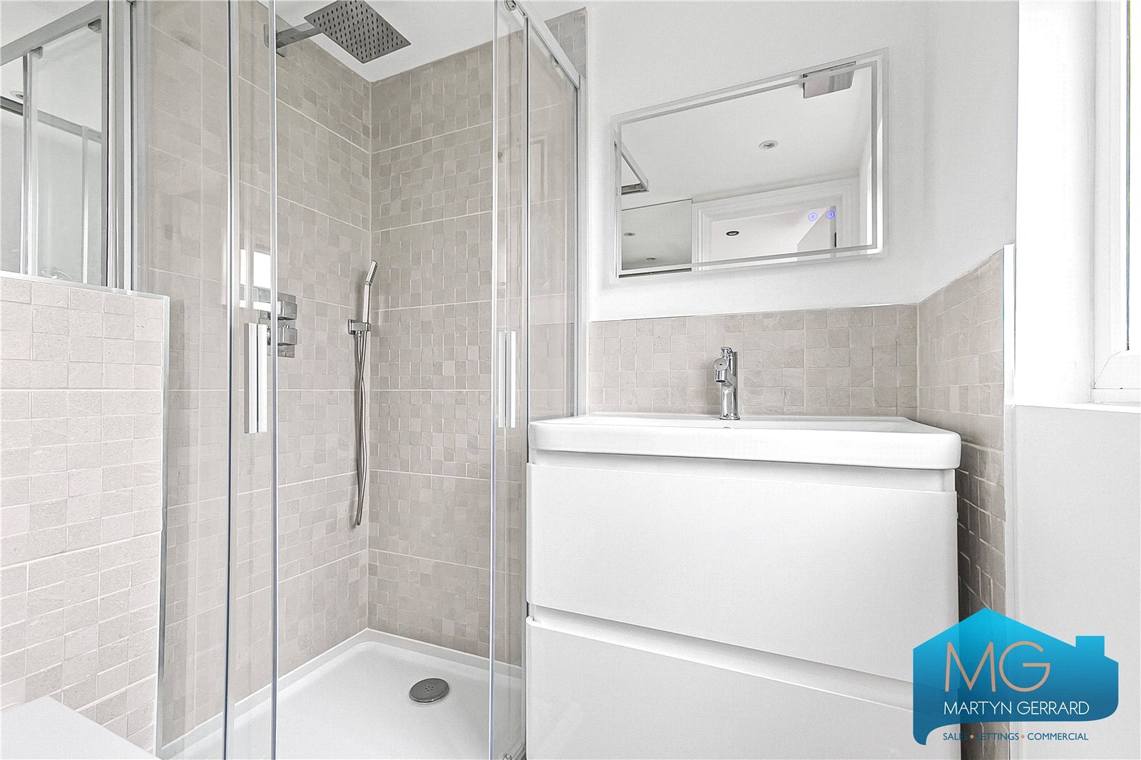 4 bedroom Terraced House to rent - Martyn Gerrard