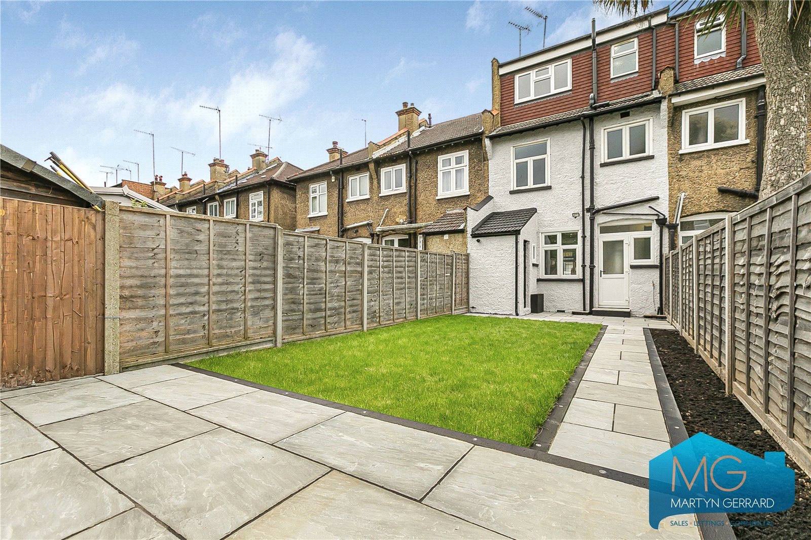 4 bedroom Terraced House to rent - Martyn Gerrard