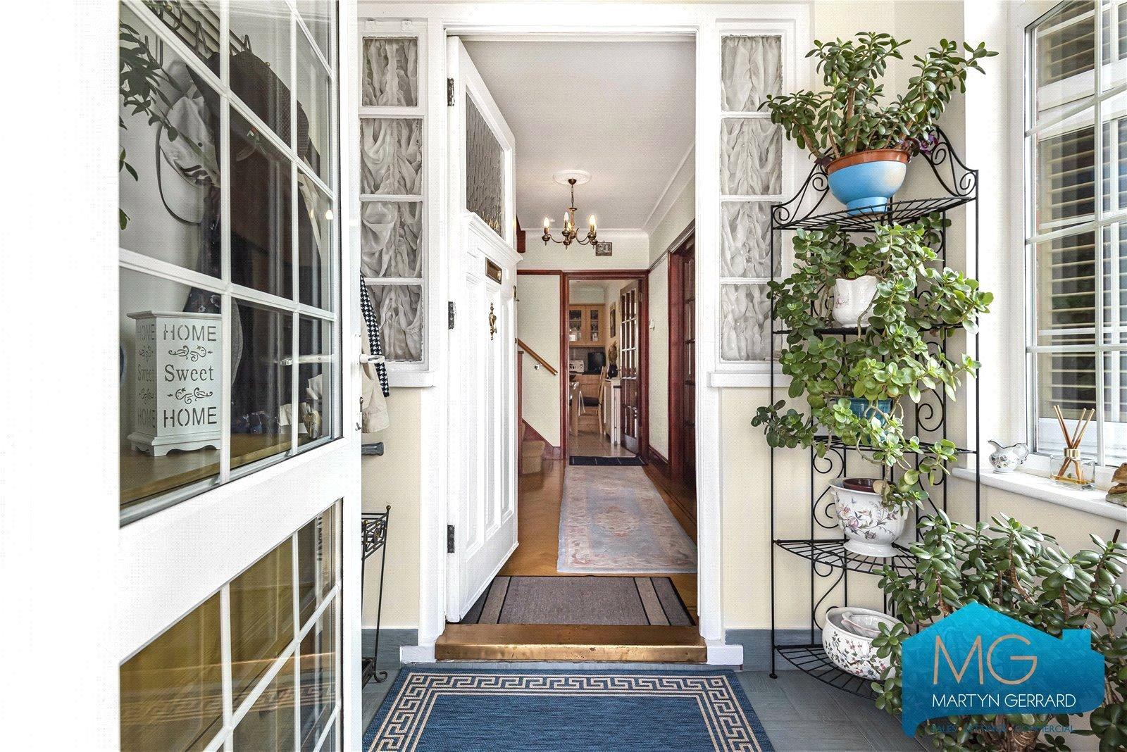 3 bedroom Semi-Detached House to rent - Martyn Gerrard