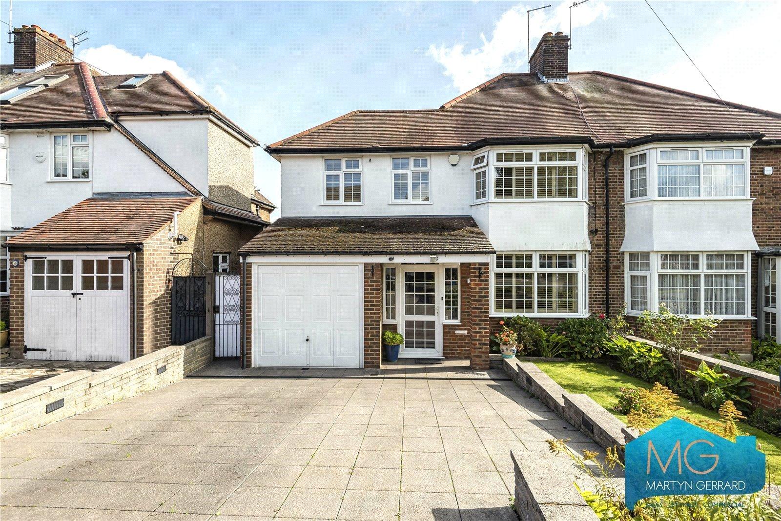 3 bedroom Semi-Detached House to rent - Martyn Gerrard