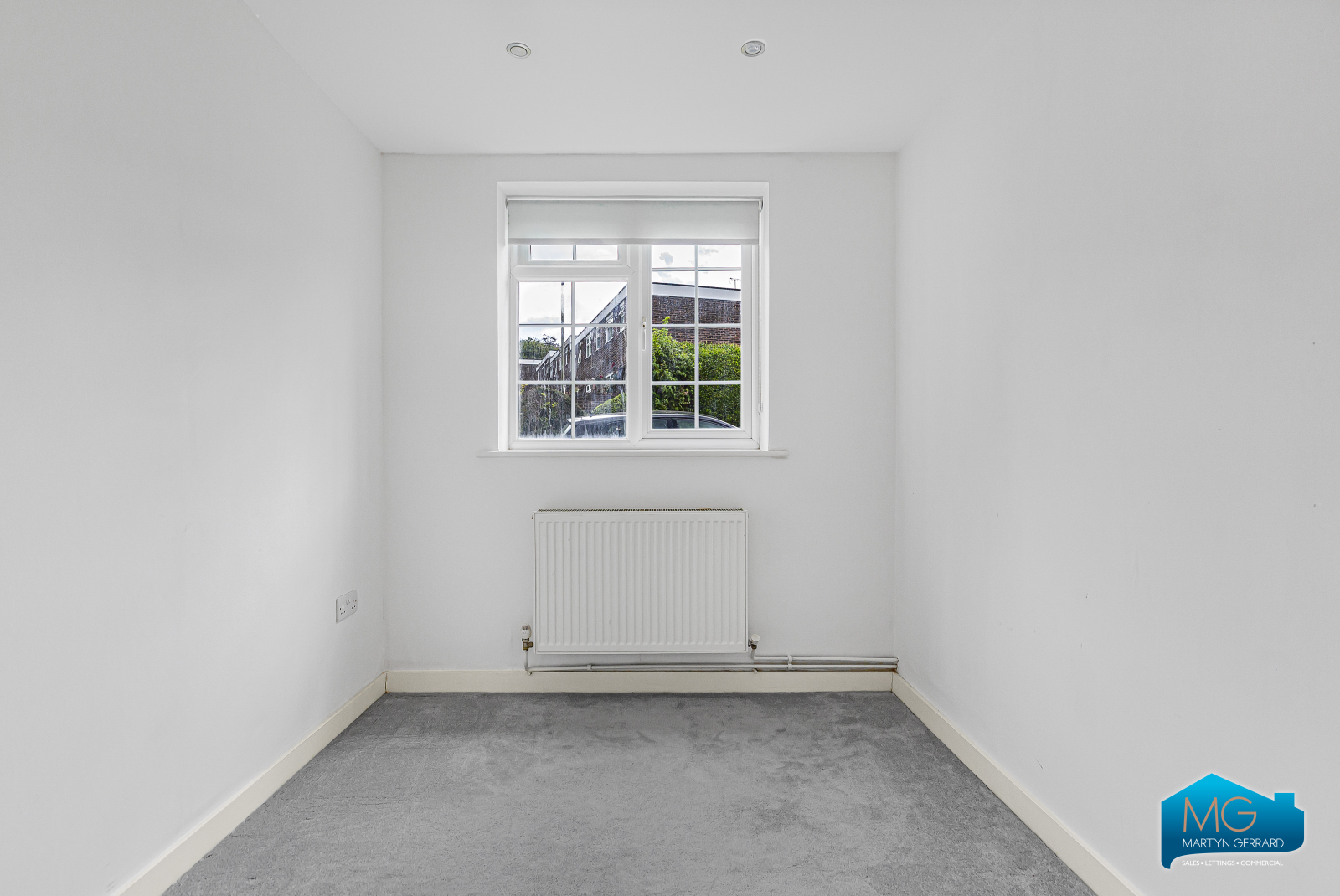 2 bedroom Ground Floor Flat to rent - Martyn Gerrard