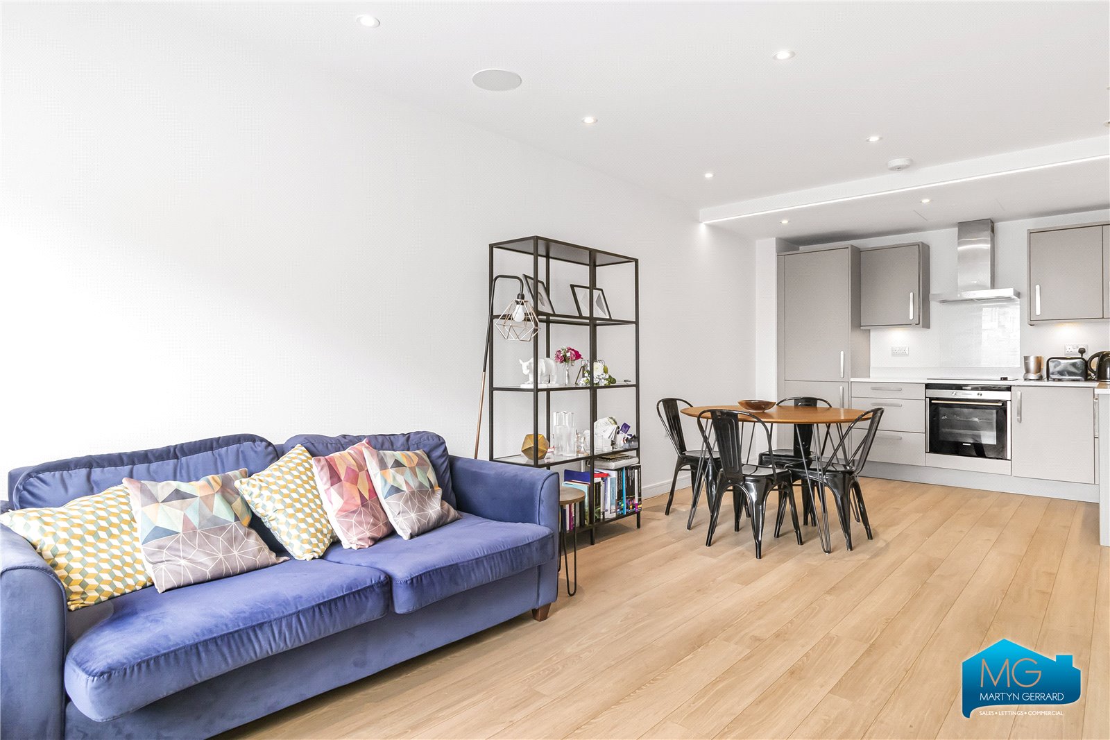 1 bedroom Apartment to rent - Martyn Gerrard