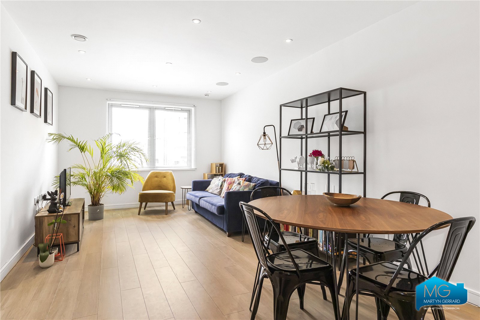 1 bedroom Apartment to rent - Martyn Gerrard