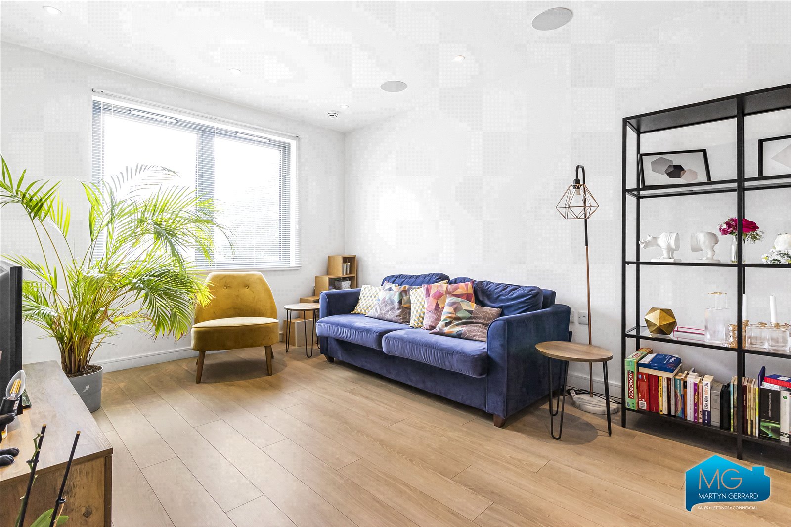 Friern Barnet Road, New Southgate, London, N11+  - Martyn Gerrard