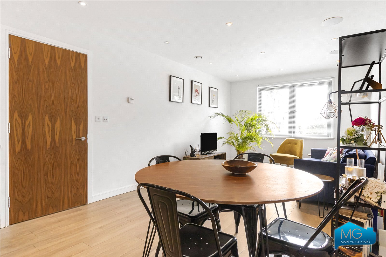 1 bedroom Apartment to rent - Martyn Gerrard