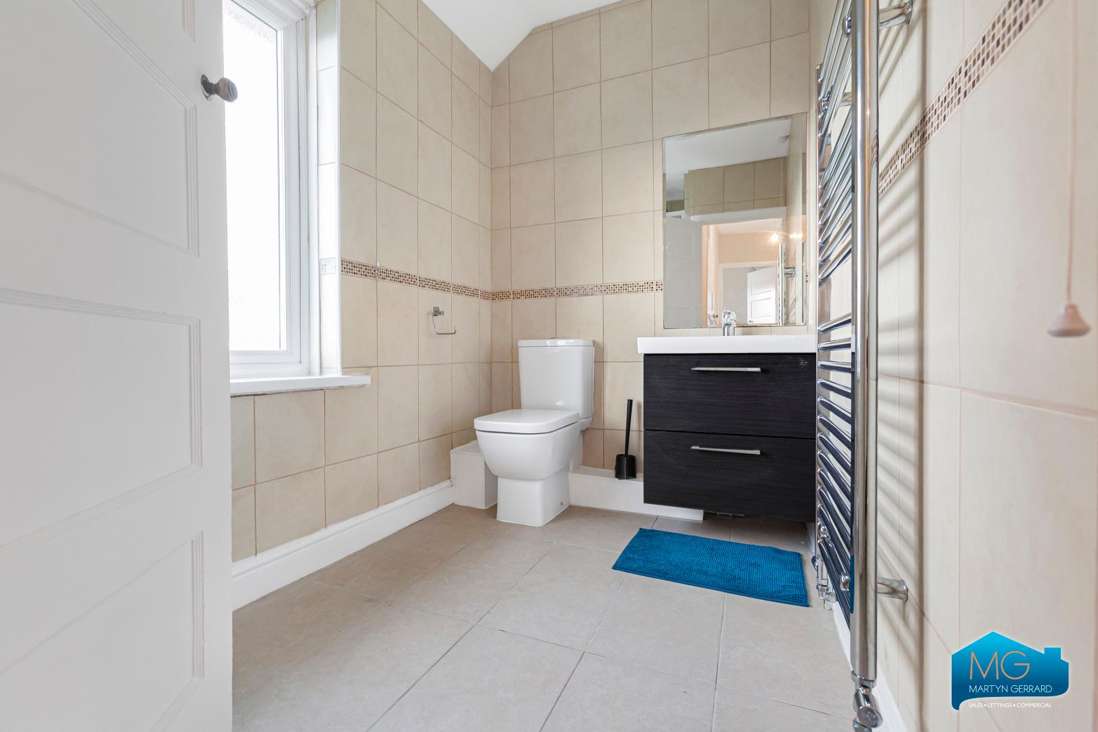 3 bedroom Terraced House to rent - Martyn Gerrard