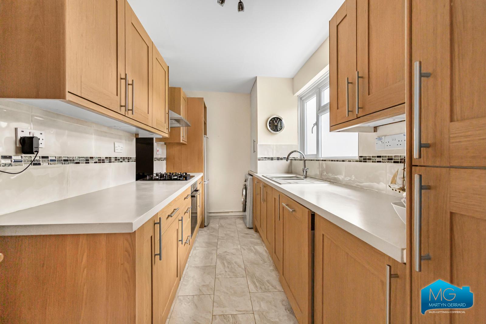 3 bedroom Terraced House to rent - Martyn Gerrard