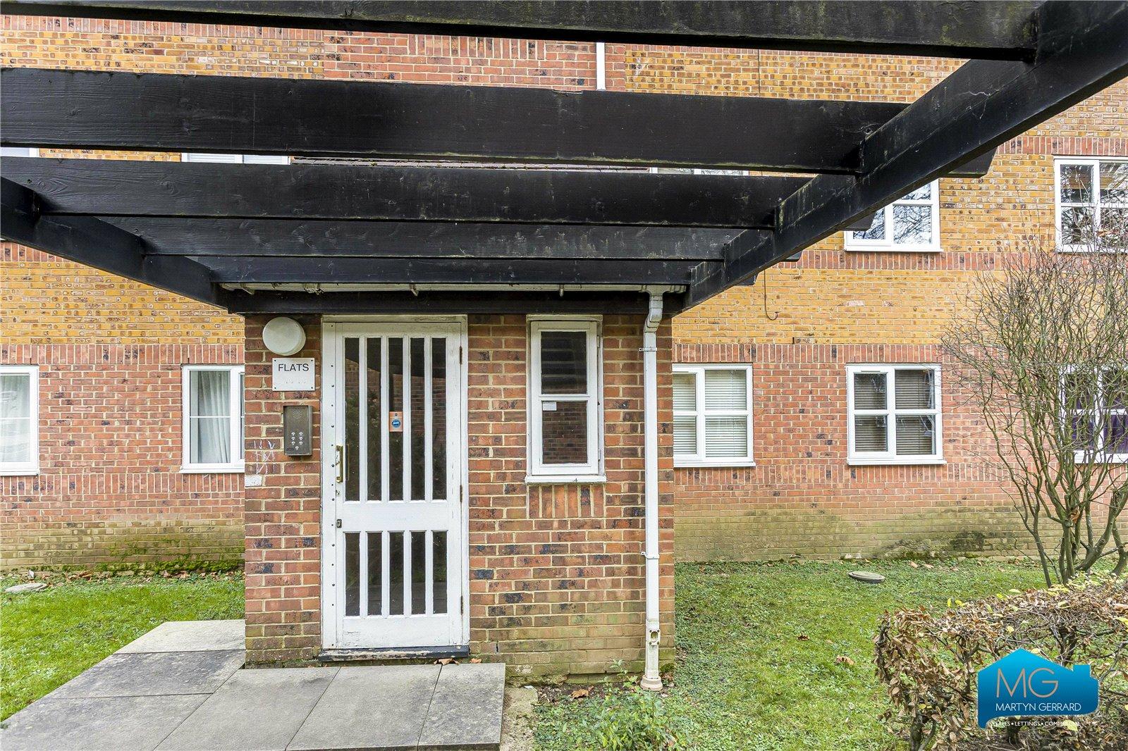 2 bedroom Ground Floor Flat to rent - Martyn Gerrard