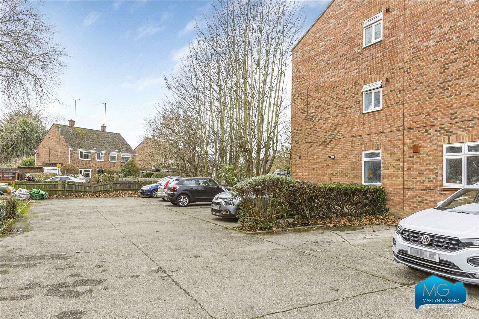 2 bedroom Ground Floor Flat to rent - Martyn Gerrard