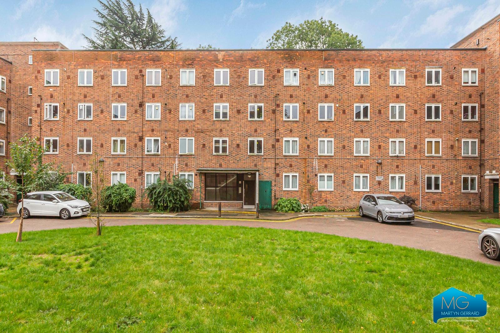 Friern Barnet Lane, Whetstone, London, N20+  - Martyn Gerrard