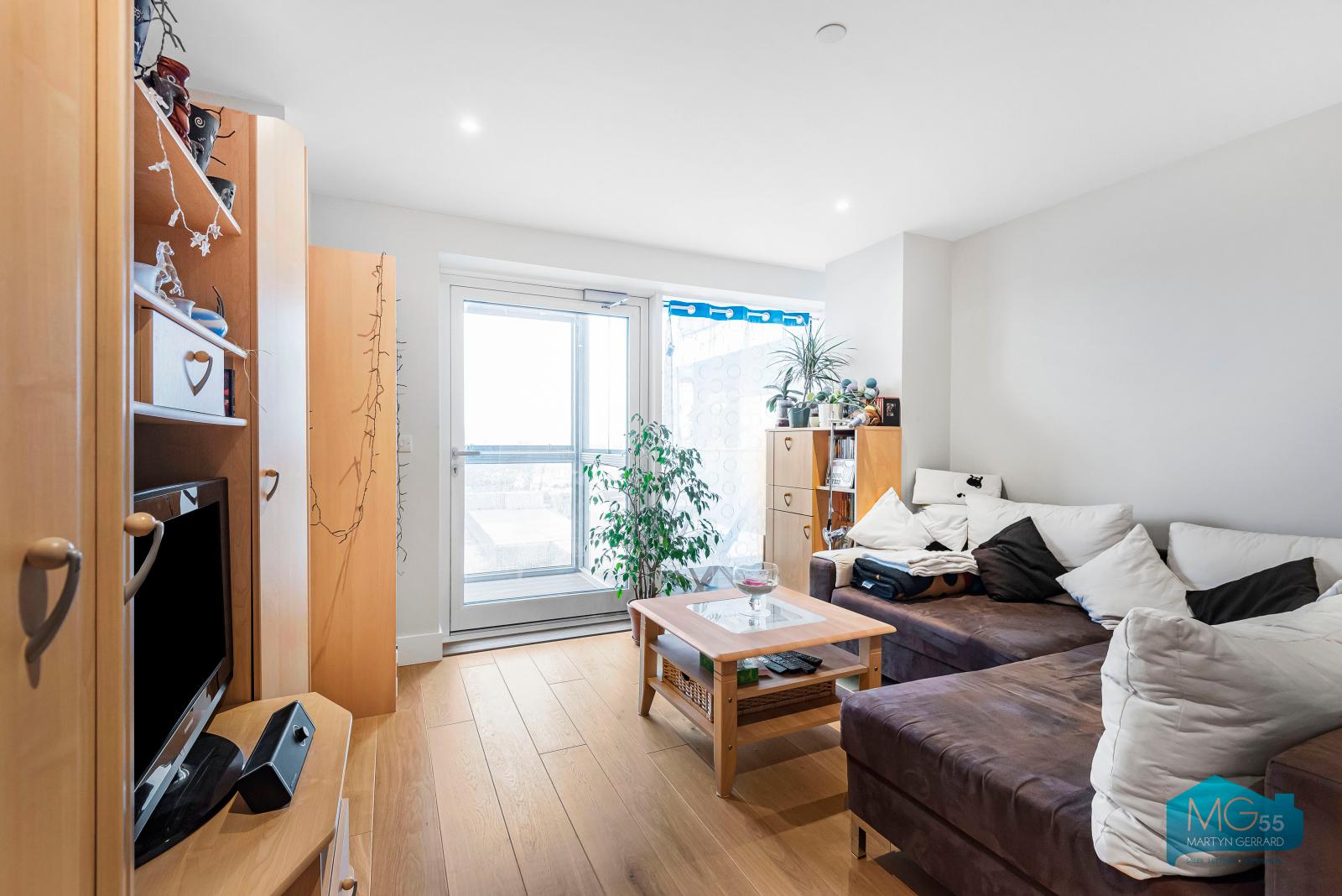 1 bedroom Apartment to rent - Martyn Gerrard
