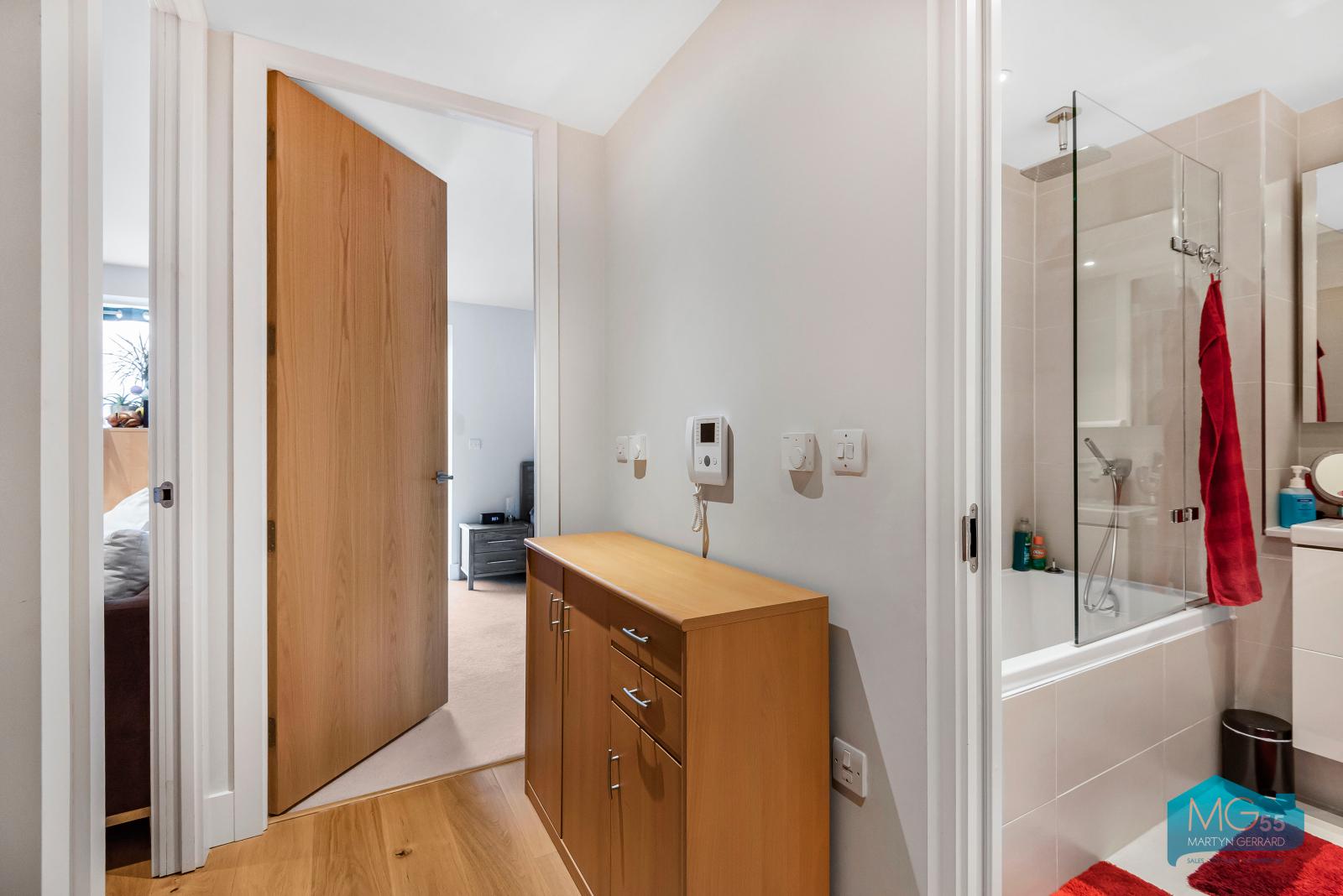 1 bedroom Apartment to rent - Martyn Gerrard
