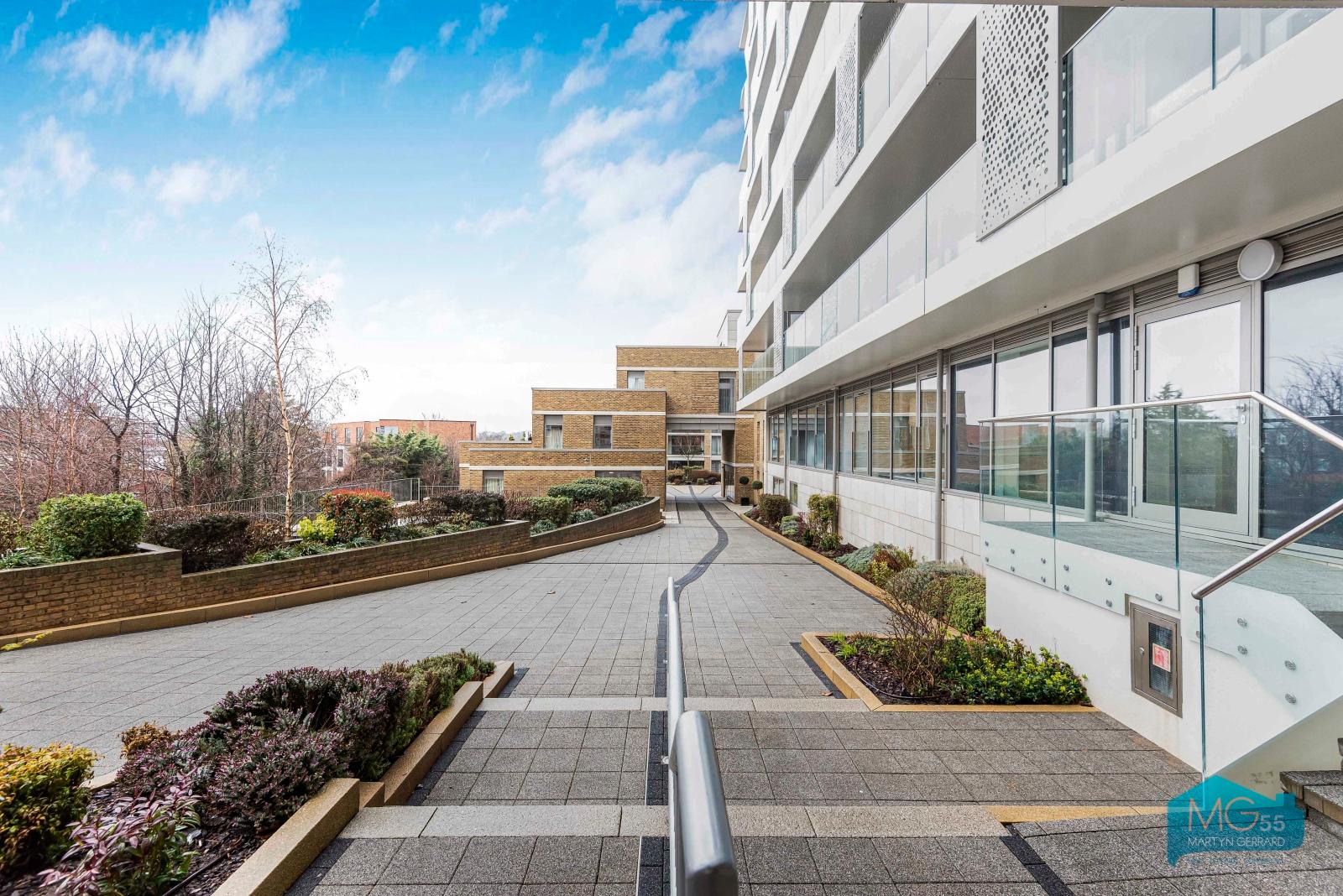 1 bedroom Apartment to rent - Martyn Gerrard